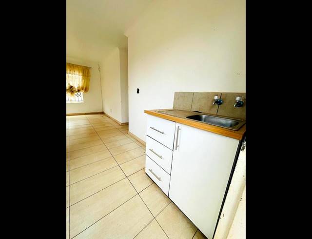 3 BEDROOM PROPERTY TO RENT IN PROTEA GLEN